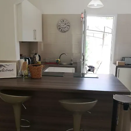 Apartment Everything At Your Doorstep